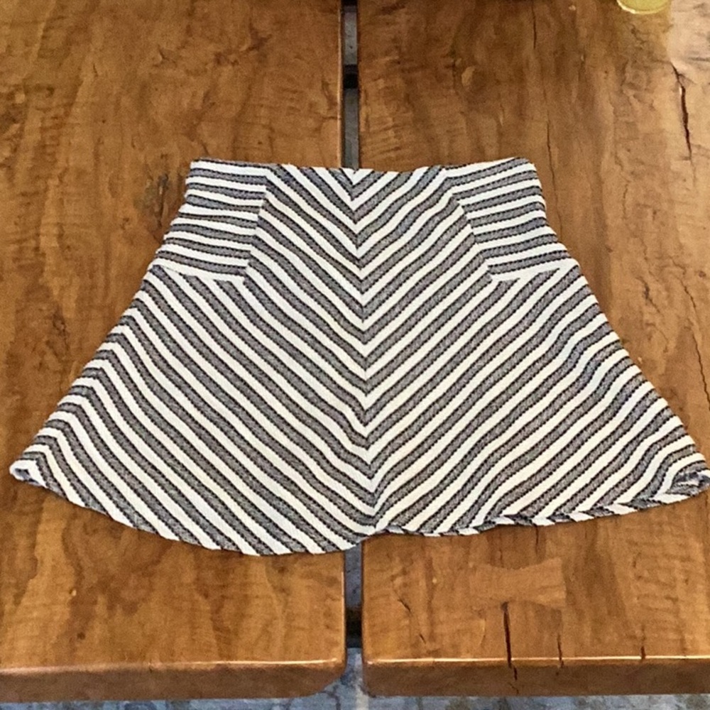 LOFT Woven Skirt